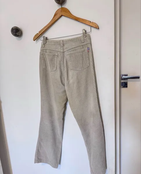 calça canelada