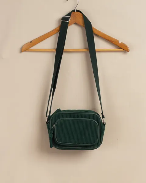 Bolsa transversal de veludo