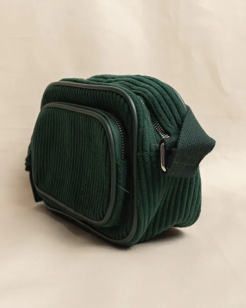 Bolsa transversal de veludo