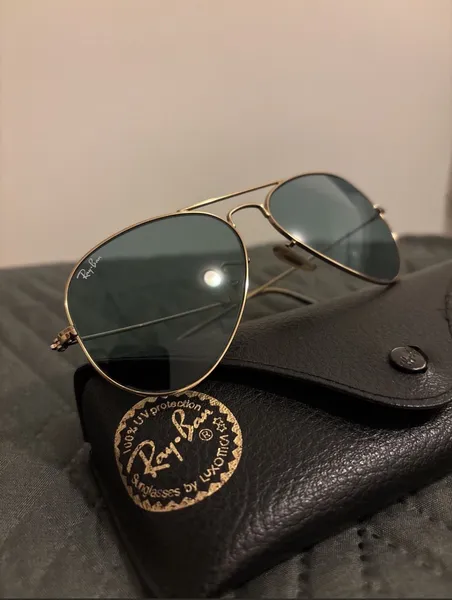 Oculos de sol Rayban, aviador, lente azul claro
