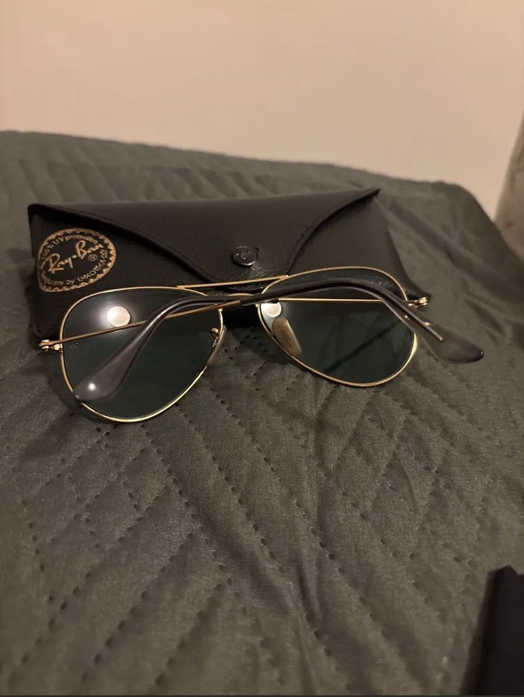 Oculos de sol Rayban, aviador, lente azul claro