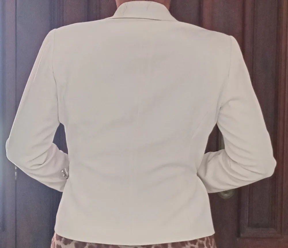 Tailleur Gelo PA Concept Blazer c/enfeite e Calça tam 40