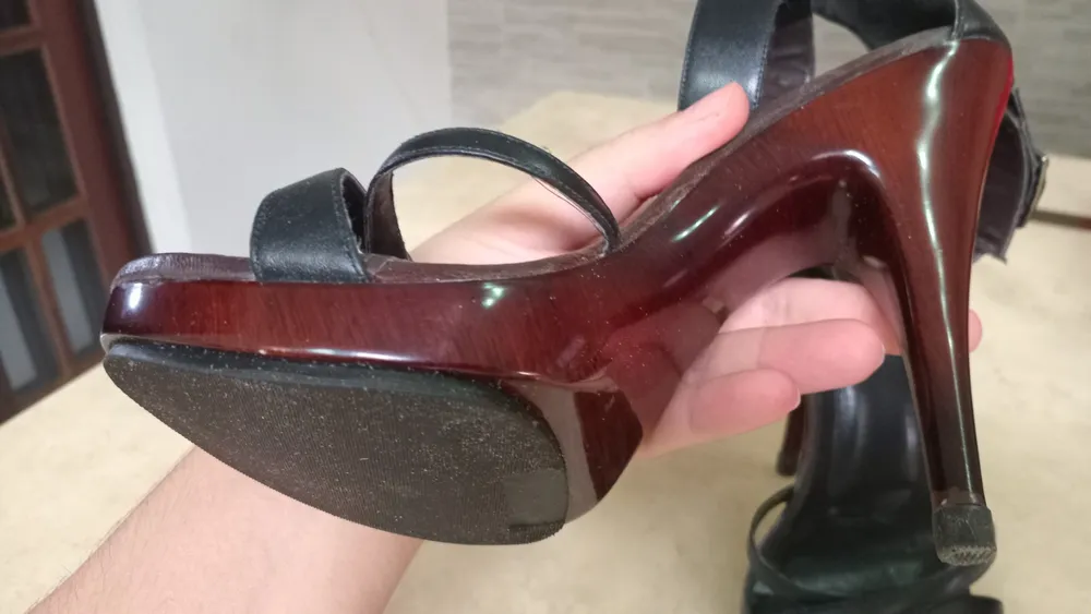 Sandália tiras Salto fino verniz 12 cm calcanhar fechado 36