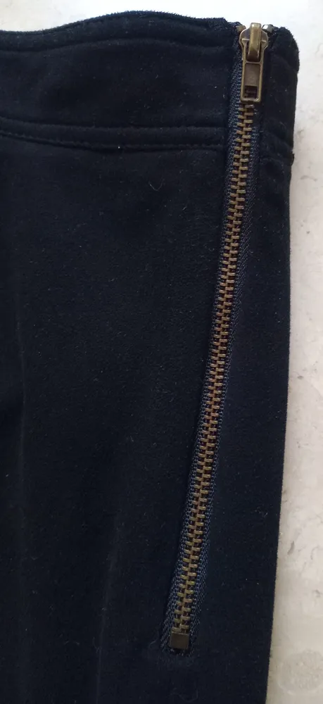 Mini saia preta aveludada forrada forever 21 tam P