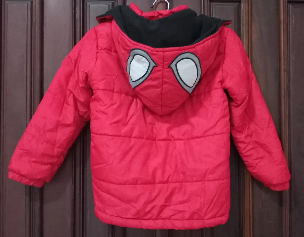 jaqueta puffer spider man capuz removível tam 6