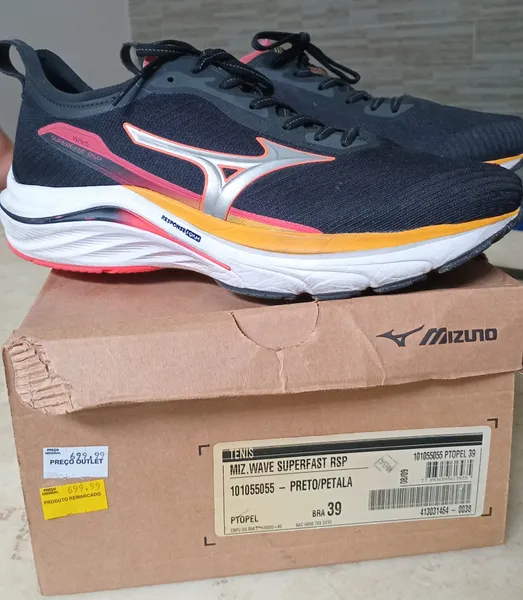 Tênis de corrida SEMI NOVO Mizuno Wave Superfast RSP tam 39