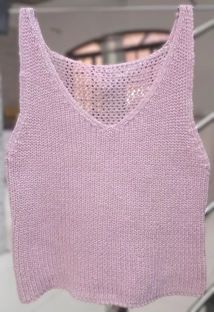 Blusinhas em linha preta com franja P Lilás M Amarelo M