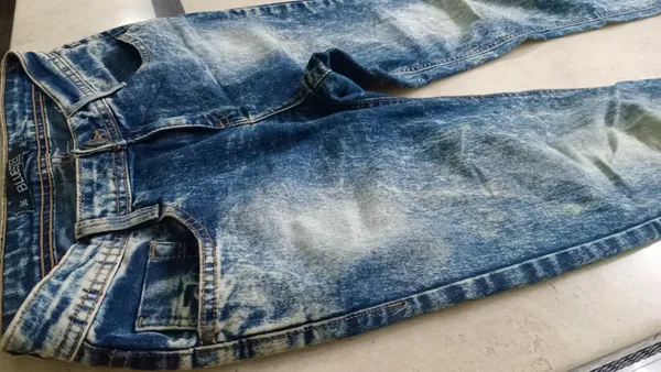 Calça jeans skinny estilo manchado Blue Steel tam 36 usada