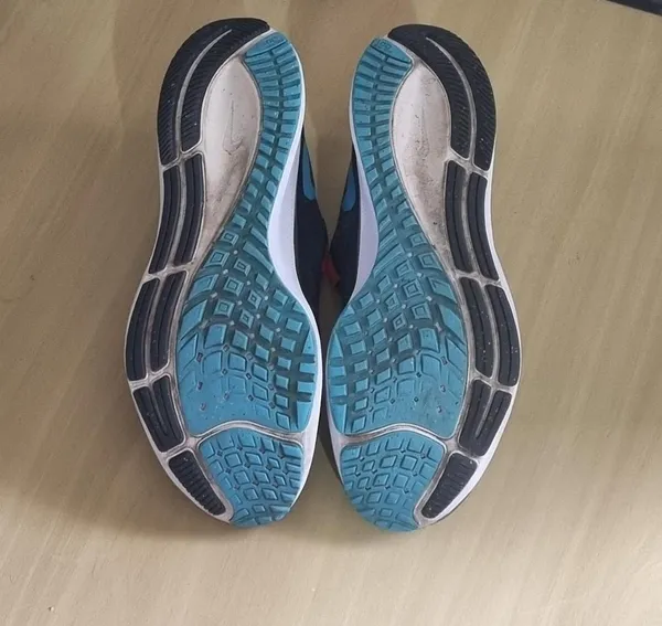 tenis preto e laranja zoom pegasus 37 original nike 41/42