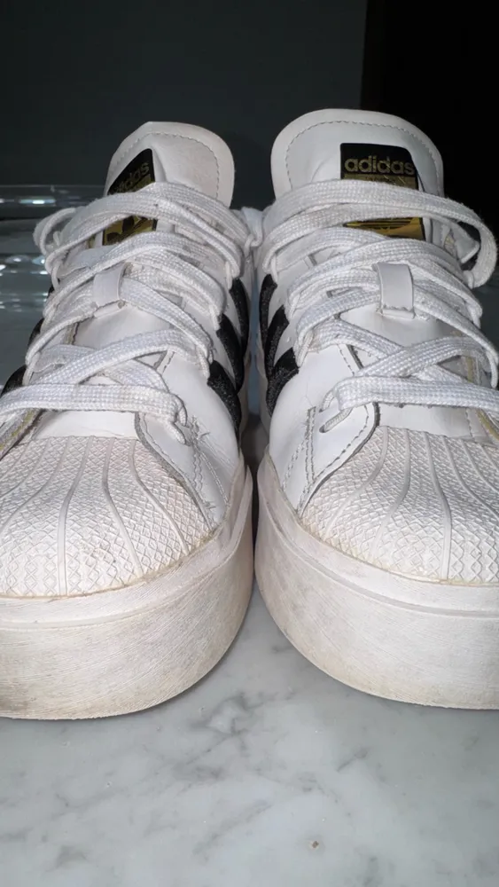 Tênis Adidas Superstar Plataforma