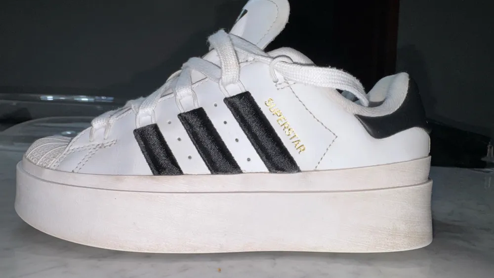 Tênis Adidas Superstar Plataforma