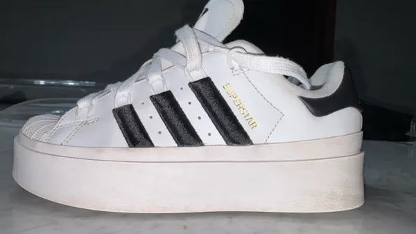 Tênis Adidas Superstar Plataforma