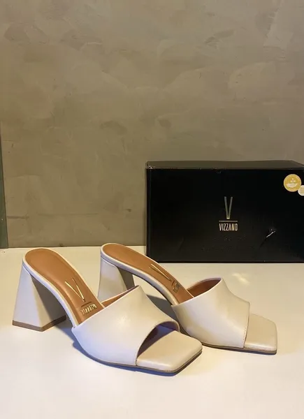 Sandália Vizzano 38 Salto Alto Grosso Original branco