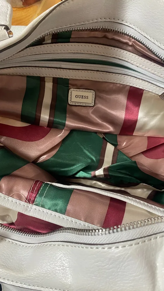 Bolsa Guess branca Vintage Y2K