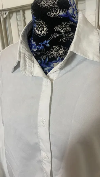Camisa manga flair branca