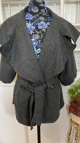 Casaco em lã batida maxi gola