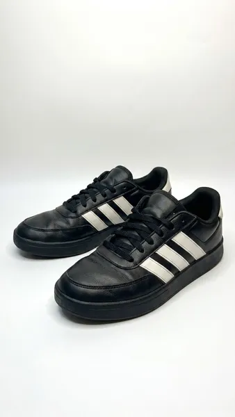 Tênis Adidas 37