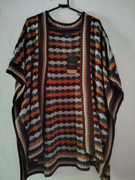 Kimono da marca murau em trico, na etiqueta tam m