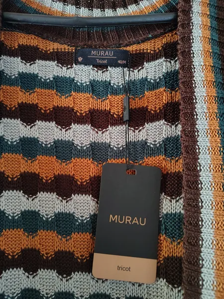 Kimono da marca murau em trico, na etiqueta tam m
