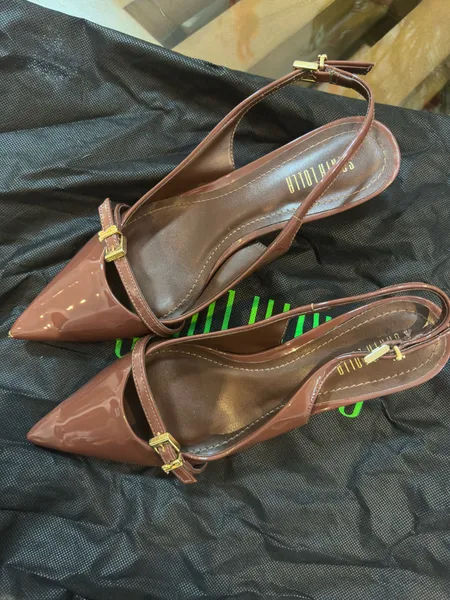 Scarpin Santa Lolla Marrom Verniz