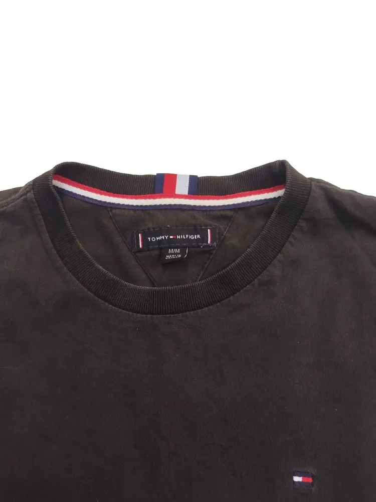 CAMISETA TOMMY HILFIGER ORIGINAL NA COR PRETA ESTONADA