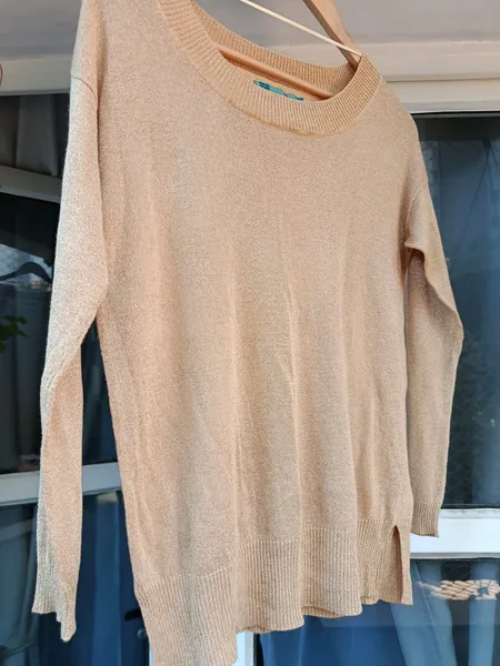 cardigan de tricô feminina dourada