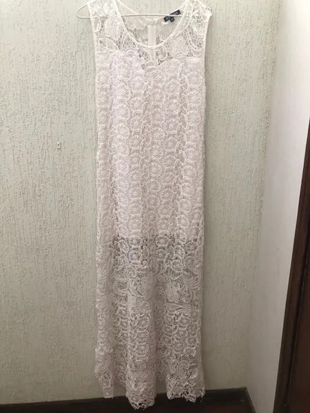 Vestido de renda ,Ave Rara.Tamanho 40