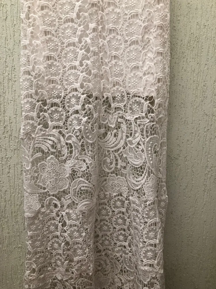 Vestido de renda ,Ave Rara.Tamanho 40