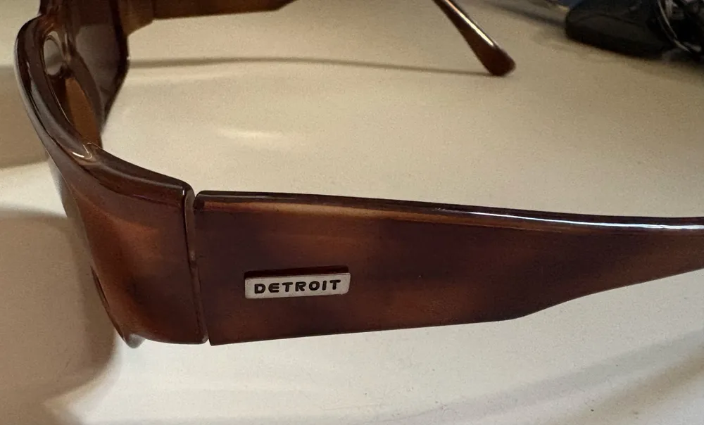 oculos de sol detroit basic a13 people 107 marrom original