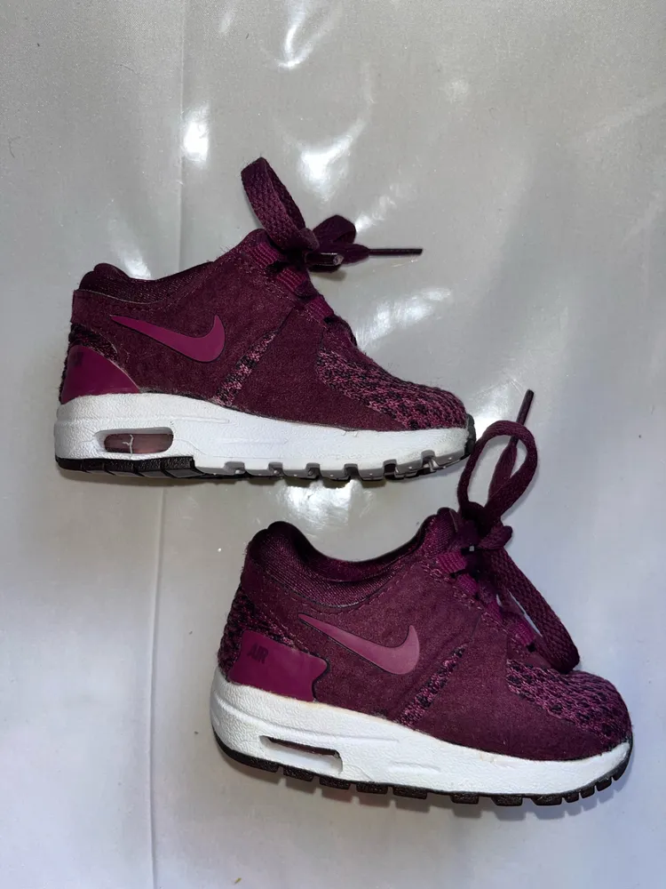 nike air max tam 18.5