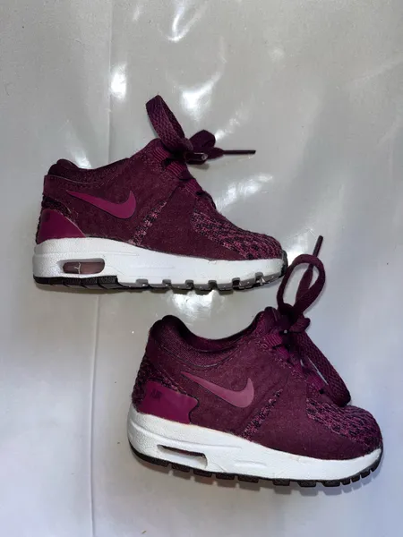 nike air max tam 18.5