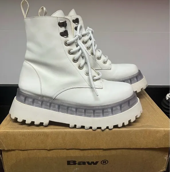 Coturno Branco Baw Clothing