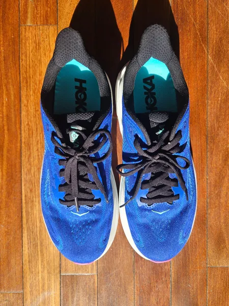 Tênis azul Hoka