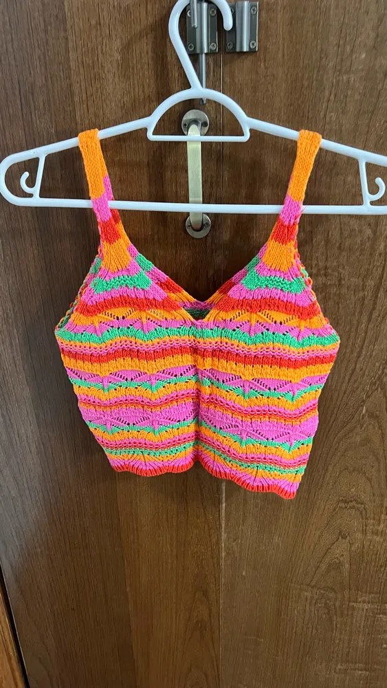 Cropped em crochê Renner