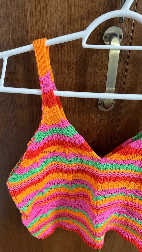 Cropped em crochê Renner
