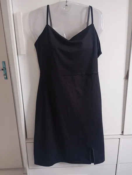 vestido shein preto basico