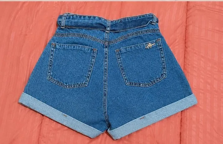 short jeans feminina com cinto