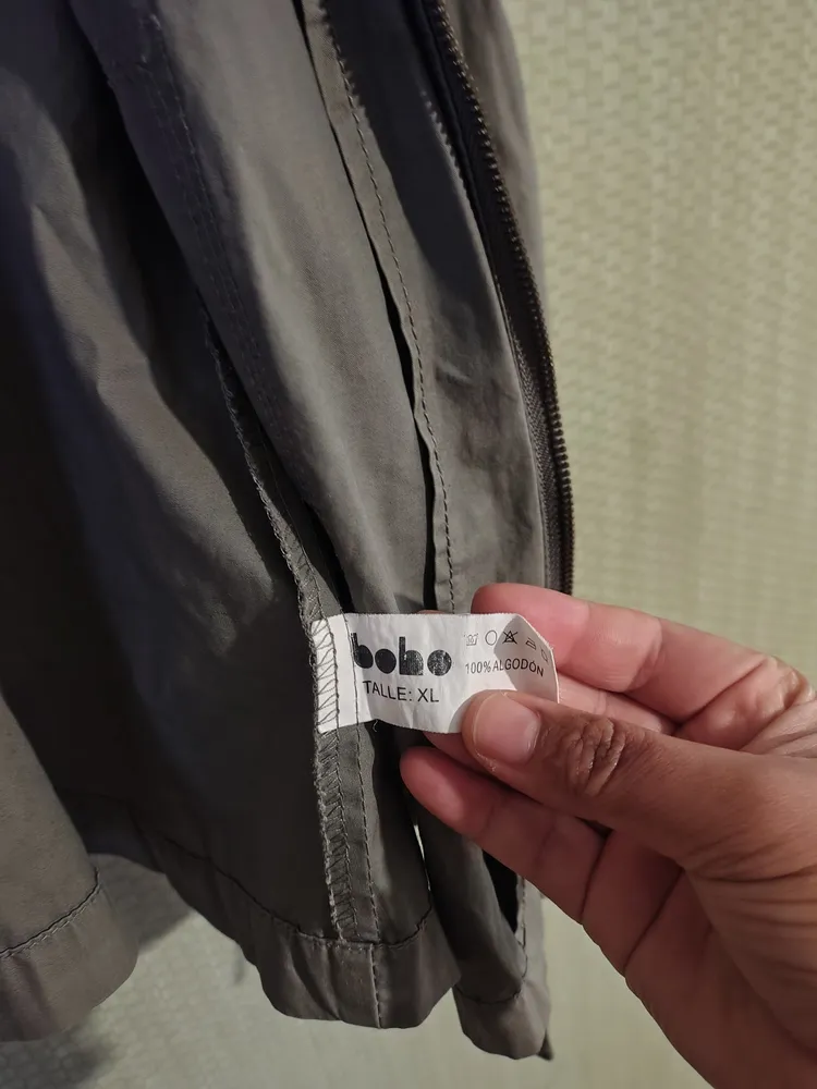Parka verde militar da marca Uruguaia Boho