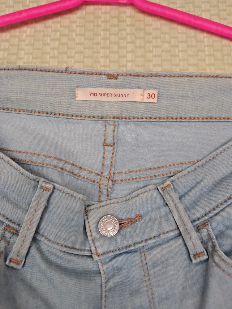 Calca Levis lavagem clara