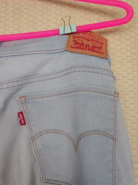 Calca Levis lavagem clara