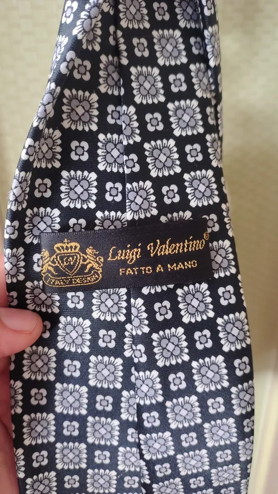 Gravata Luigi Valentino