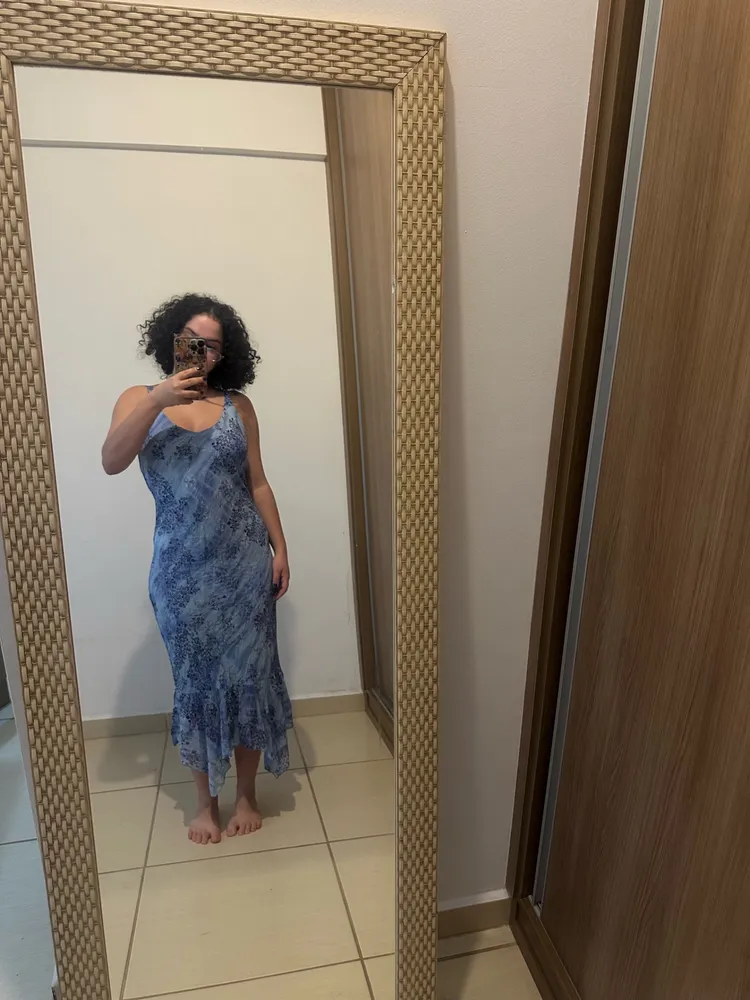 Vestido azul assimétrico flúido