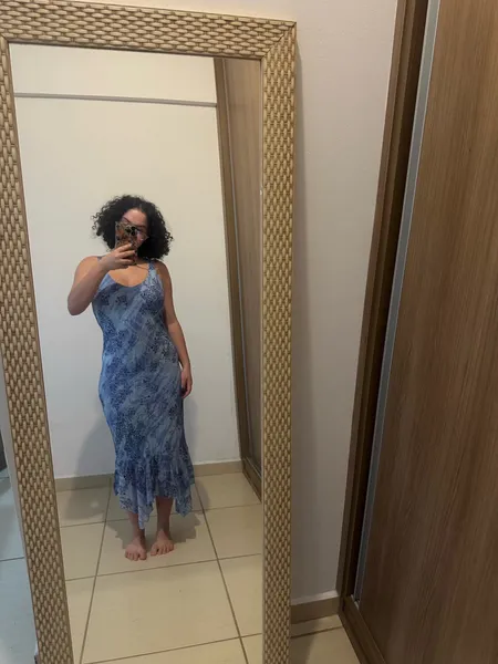 Vestido azul assimétrico flúido
