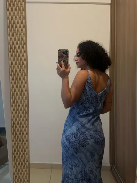 Vestido azul assimétrico flúido