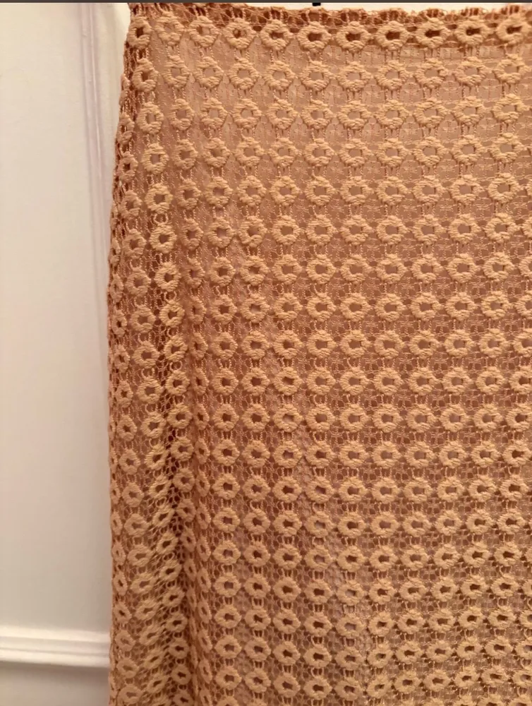 vestido curto oh boy malha crochê bege