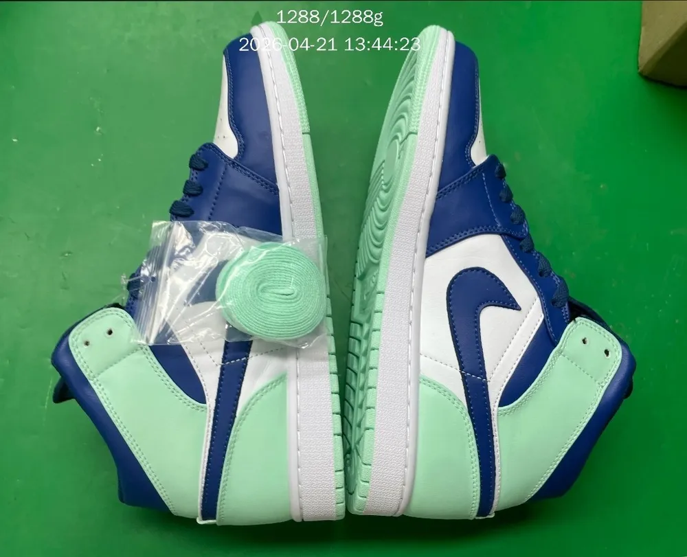 sneaker casual air jordan one mid blue mint