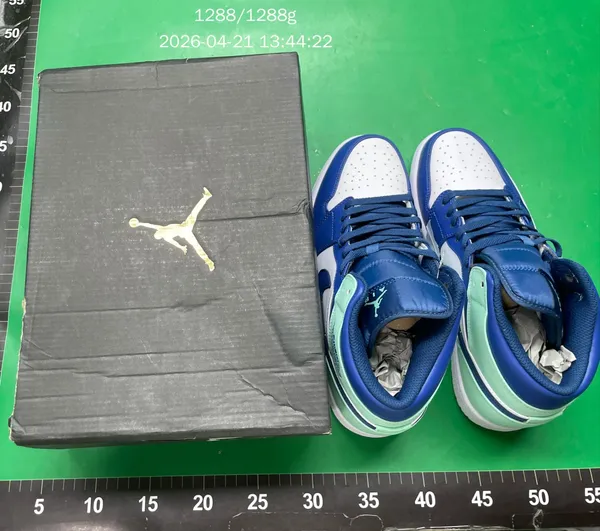 sneaker casual air jordan one mid blue mint
