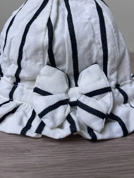 Chapéu Infantil Listrado Preto e Branco