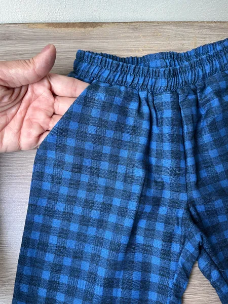 Kit duas peças / shorts estampado e xadrez