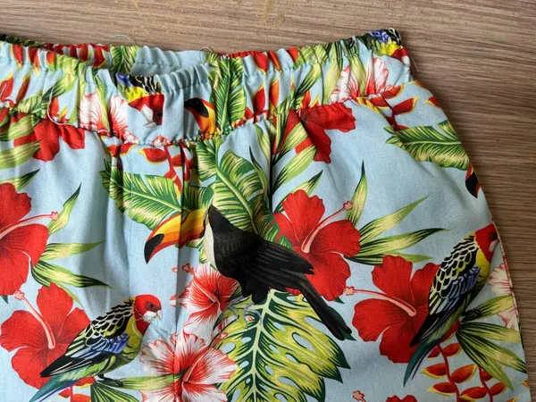 Kit duas peças / shorts estampado e xadrez